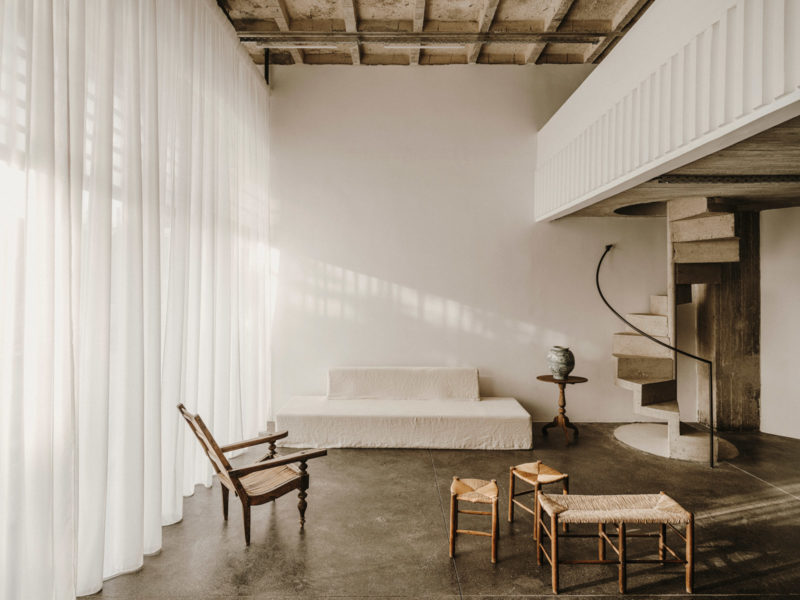 10AM Lofts venue & penthouse in Athens by Studio Andrew Trotter ...